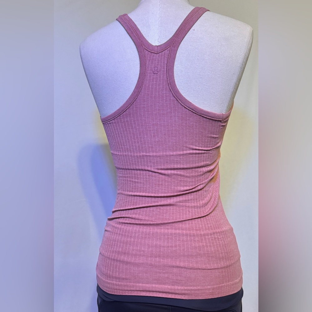 Lululemon Peach Ebb to Street Tank Top Light Support, B/C Cup
